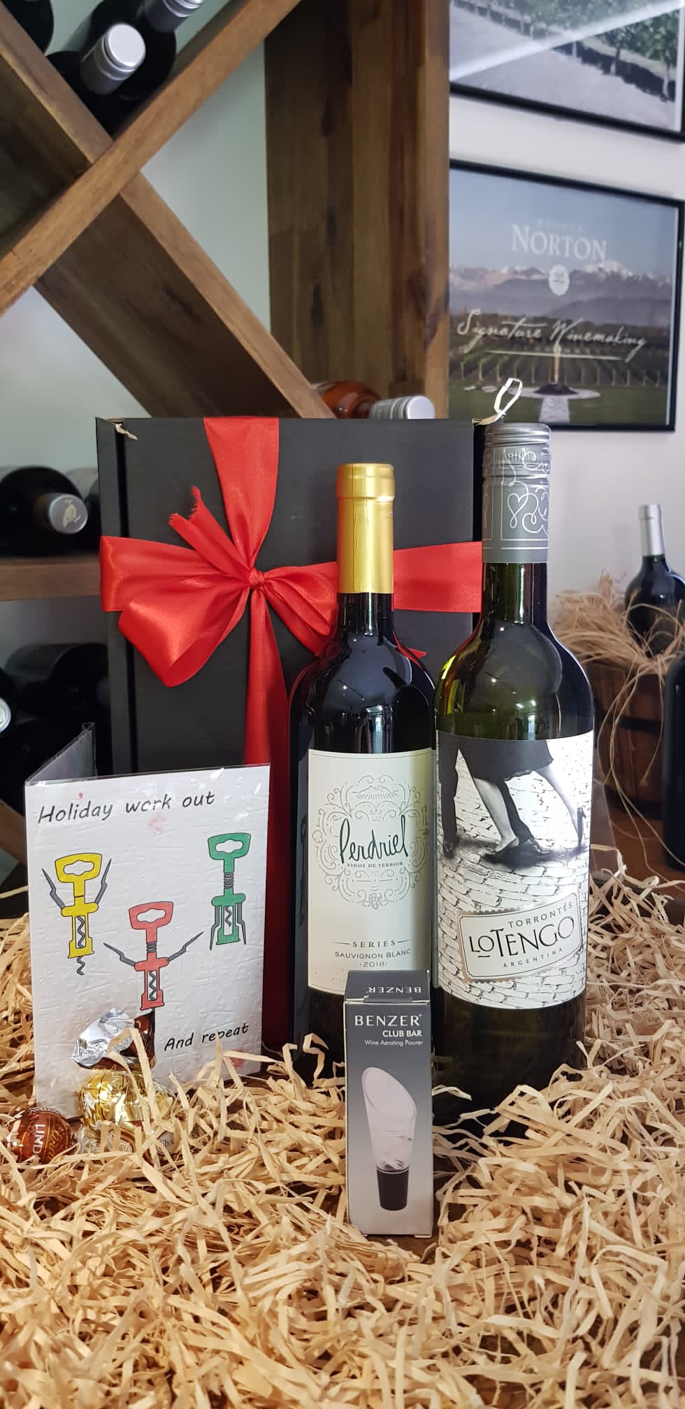 Whites Gift Box - Premium Wine from San Telmo Cellars - Just $69! Shop now at San Telmo Cellars